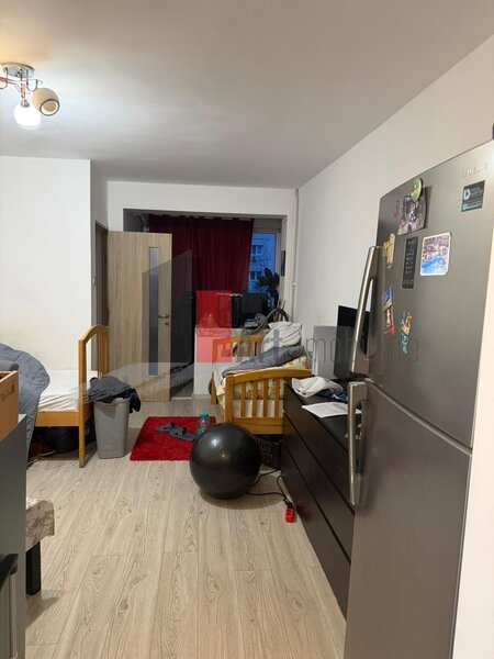 Dristor, la 50 m de metrou, garsoniera moderna, ideala investitie sau locuinta.
